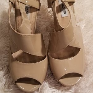Steve Madden patent wedge